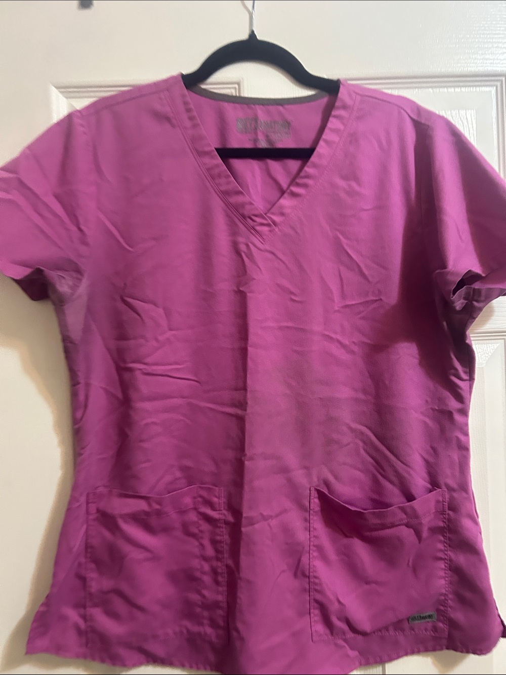 Grey's Anatomy Women's V-Neck Scrub Top in Fuchsia